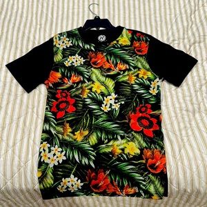 Hybrid Men Tee Floral Design